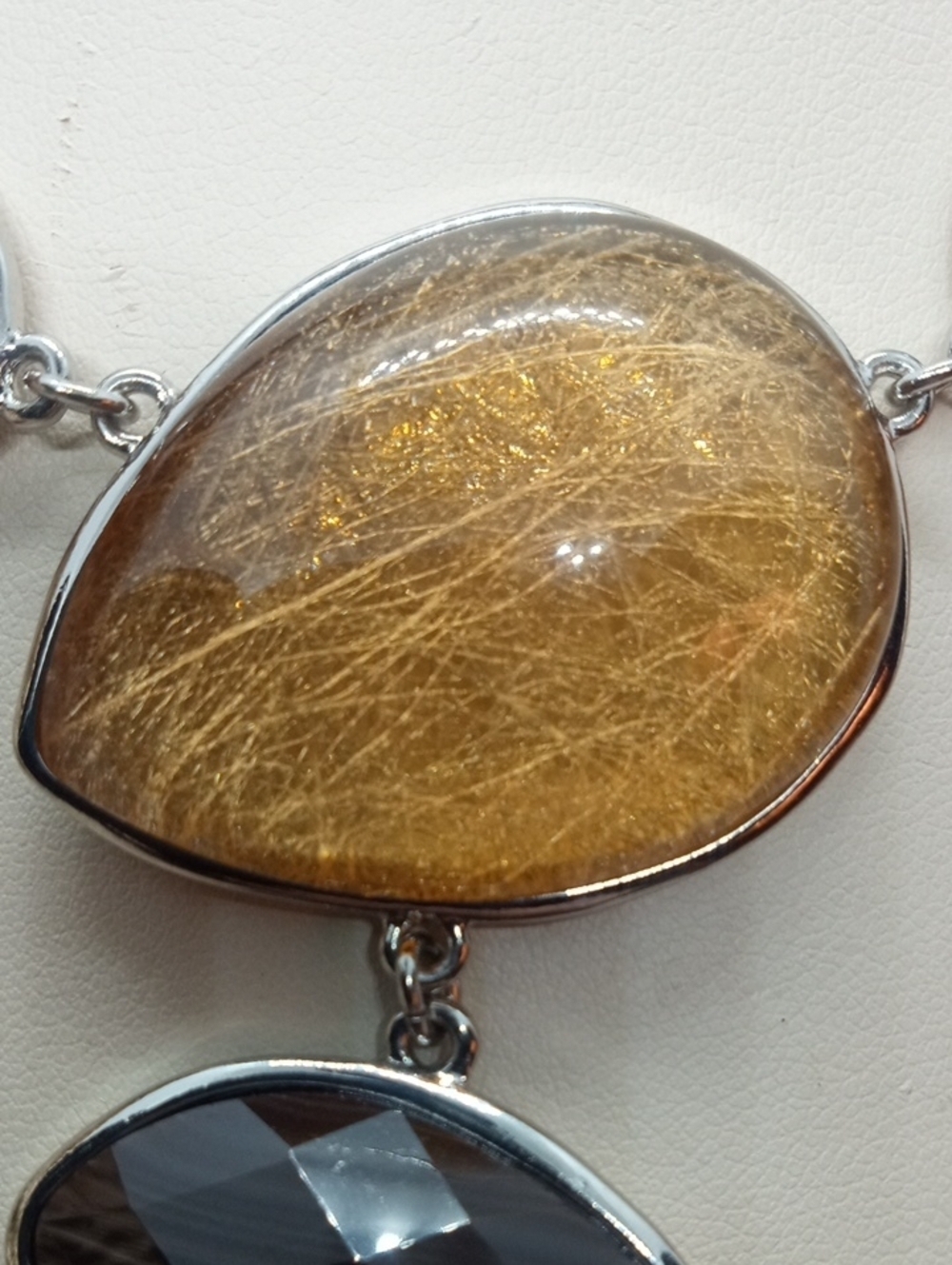 CHICO'S ACRYLIC DROP NECKLACE - Picture 8 of 15